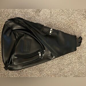 Journeyman Black Leatherette Crossbody/Slingback Bag